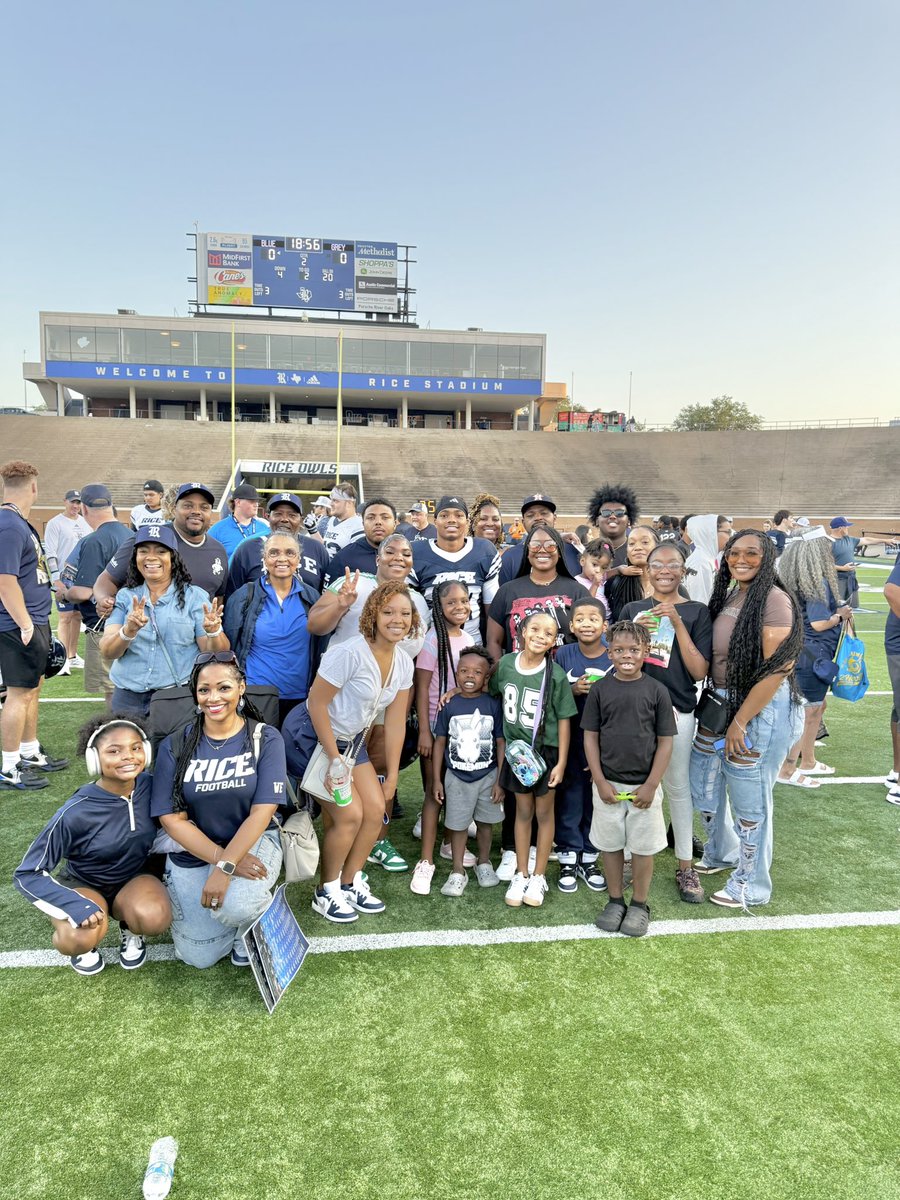 The Family showed up to cheer on <a href="/MichaelAmeyIII/">Michael Amey III</a> and his teammates at the Rice Spring Football Game this Saturday! Special moments and GREAT energy on the field. #GoOwls #ProudMom #SpringGame2025 <a href="/MikeAim13/">Mike Amey</a> <a href="/RiceFootball/">Rice Football</a>