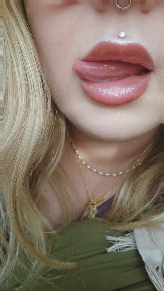 Come get a taste of what it feels like to serve me, losers 👅

•findom finsub paypig cashcow whalesub findomme simp cuck findombrat findomgoddess sph humanatm walletdrain bbw femdom betasub cashbrat paypigswelcome fetish•