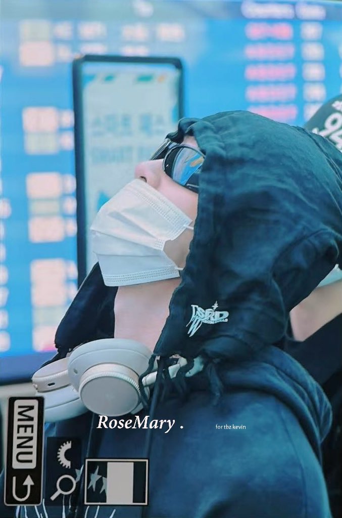 RoseMary. tweet media