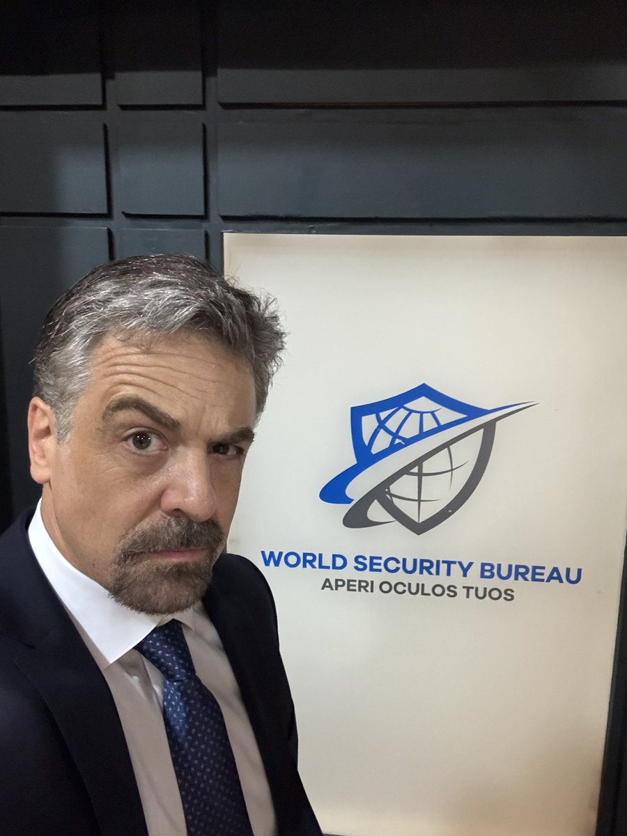 Chris L. McKenna tweet media