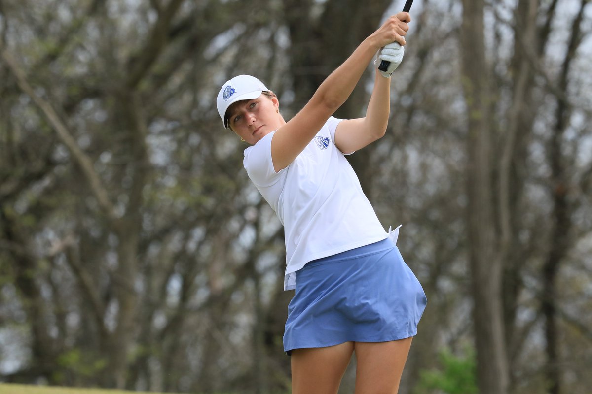 𝗥𝗼𝘂𝗻𝗱 𝗧𝘄𝗼 𝗥𝗲𝘀𝘂𝗹𝘁𝘀

Drake is tied for second on the leaderboard with SIU at 599. Illinois State leads the field by 20 shots.

Three Bulldogs in the top-10 individually:
6. Henson 147
T7. Holmberg 148
T10. Huggins 149

#DSMHometownTeam