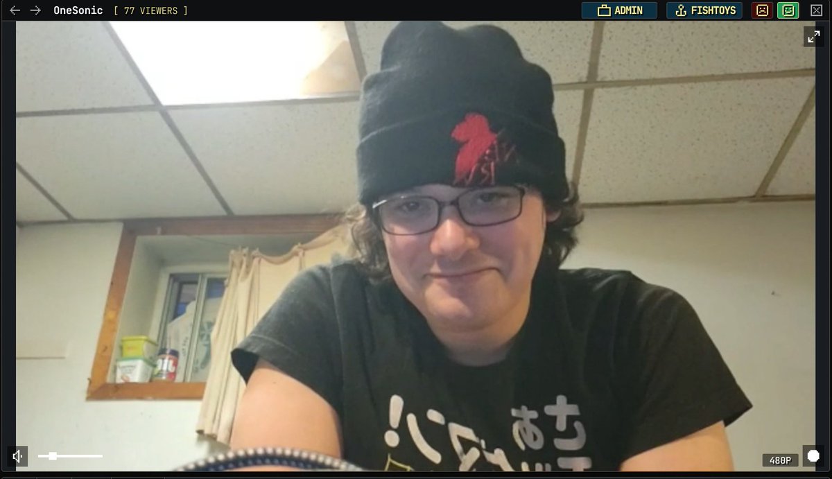 in a first, IRL streamer <a href="/One_Sonic_/">OneSonic</a> is live on the site!

Are you happy?
#fishtanklive