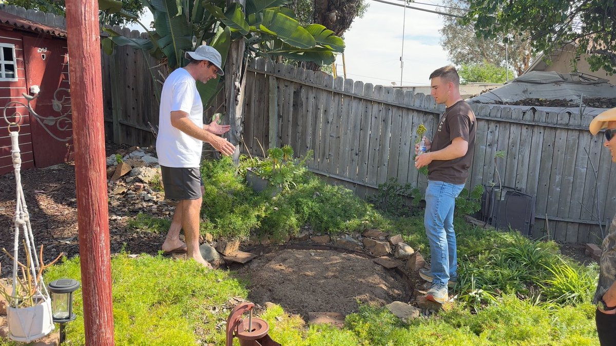 Seth Mallios tweet media