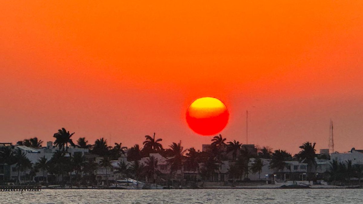Atardecer en El Caribe Mexicano!