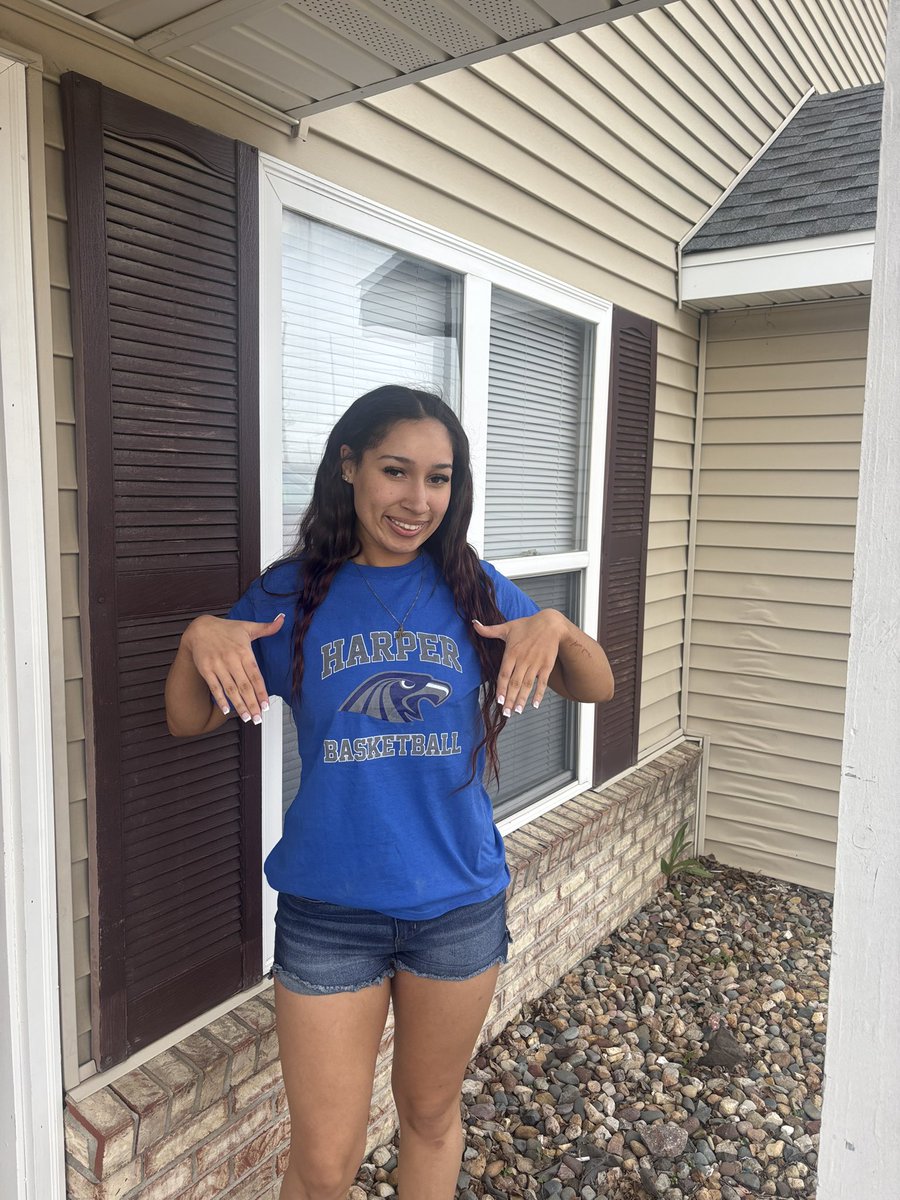 I am 100% committed to play basketball at the next level for <a href="/HarperHawksWBB/">Harper Hawks Women's Basketball</a> in Palatine, Il. I want to thank all teammates, coaches, and my family for the support and work we’ve put in, and the connections i’ve made through the years. Go Hawks!!!