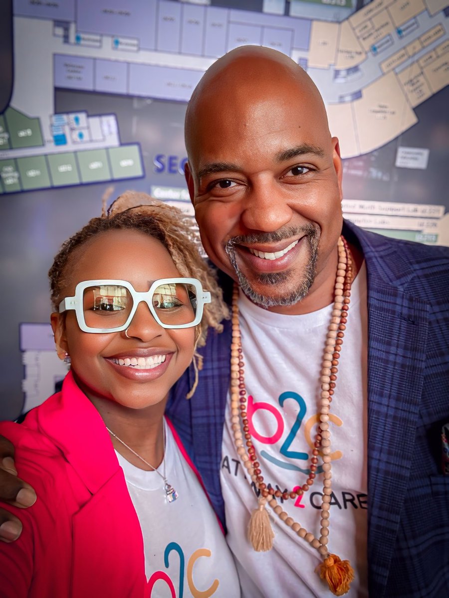 aneWedu's tweet photo. My work as a Leadership Coach and Client Engagement Director is the gift that keeps on giving! Every connection, every reflection, every flower to empower given makes it a day worth living! 

#unlockpossibilities #dreamdifferent #makeitaneW https://t.co/PpDu2QvMld
