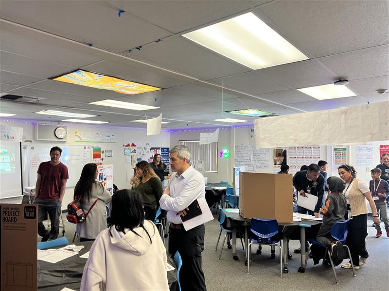 thinktogether's tweet image. At Birch Grove Intermediate, Think Together students held a Women’s History Month Program Showcase! 💪In attendance was District Representative Tim Orozco, representing Assemblymember Alex Lee of California&apos;s 24th District.

#CommunityImpact #WomensHistroy #StudentProjects