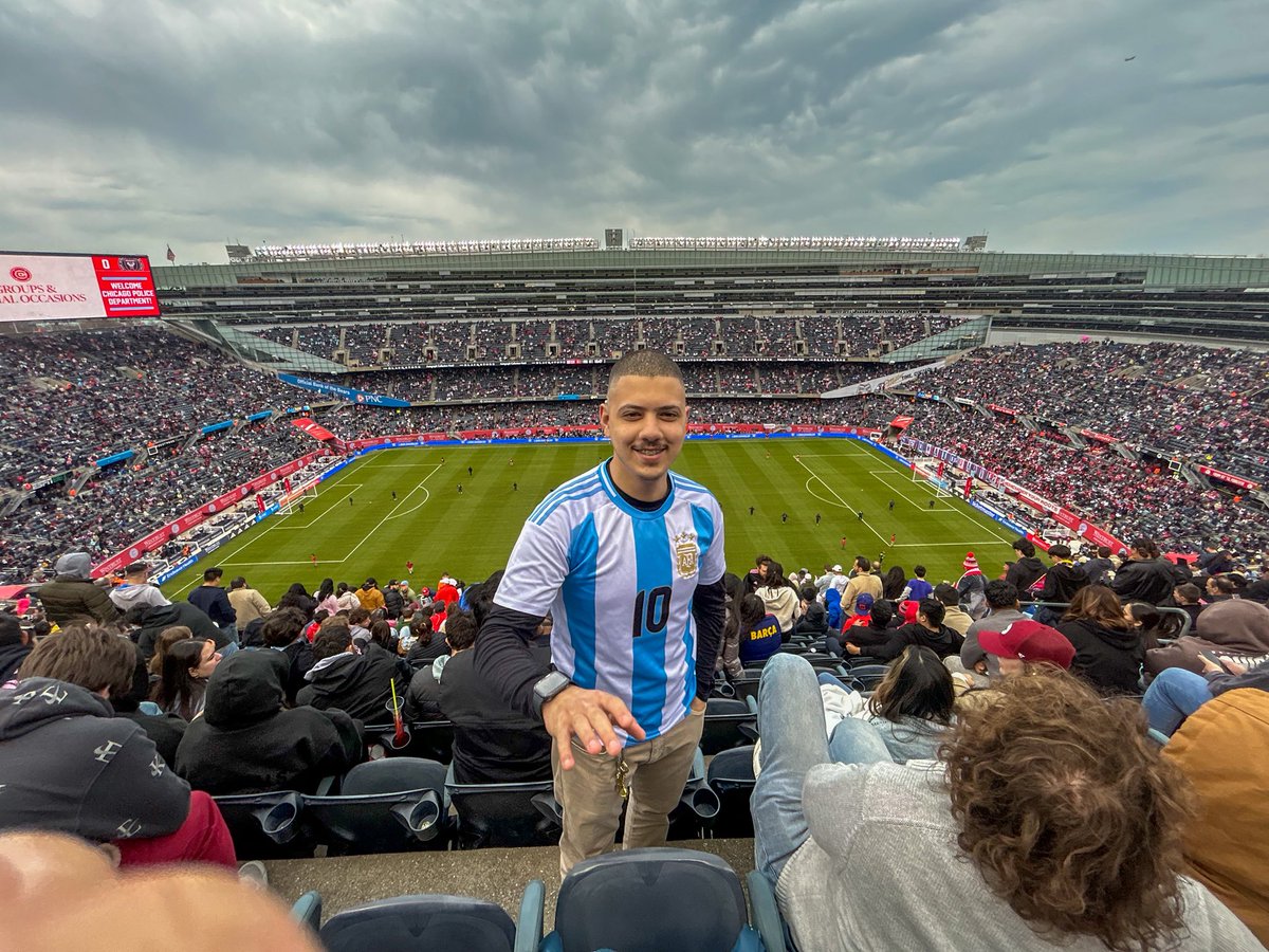 Tiger49516687's tweet photo. 😁😁❤️❤️ #Messi #ميسي https://t.co/41N5qfyOny