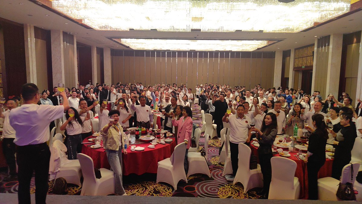 FFIE_BRC20's tweet photo. 热血沸腾法拉利人[拳头]
10.41个BTC谁与争锋[庆祝][庆祝][庆祝]#FFIE #BRC20 https://t.co/WPI2wWINo6