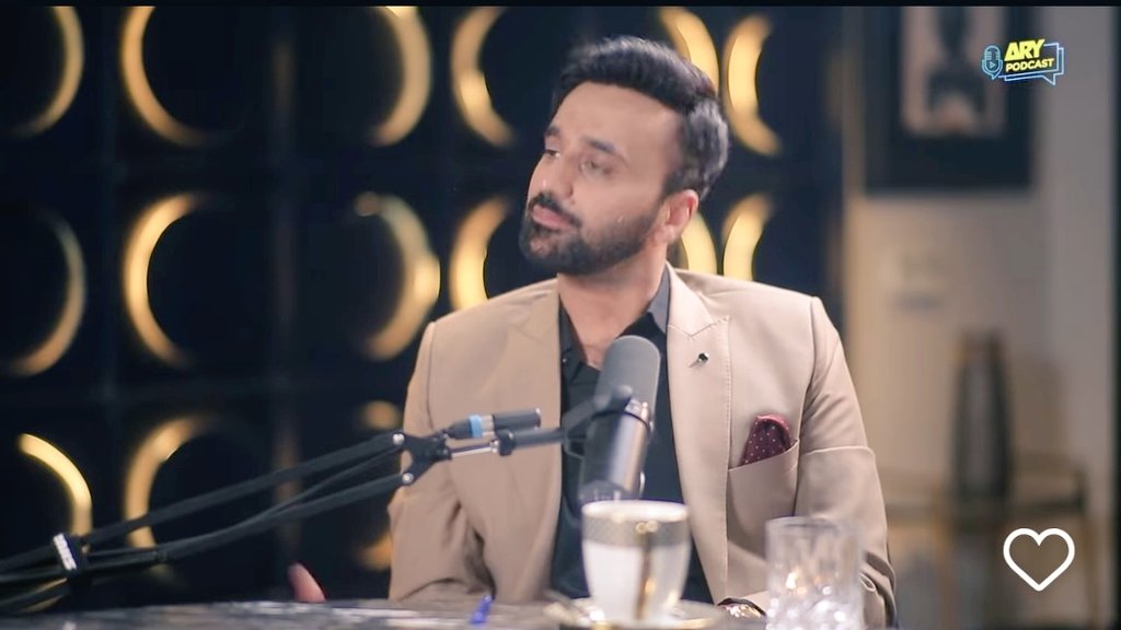 qamar_zari's tweet photo. Exclusive podcast with CEO #ARYNetwork Salman Iqbal Shb coming soon....
@WaseemBadami https://t.co/D01l9gRROh