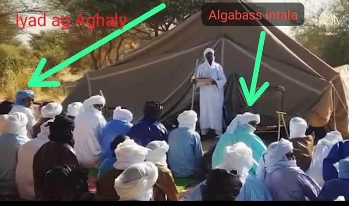 DelphineSankara's tweet photo. 🔴Mali🇲🇱/Les chefs terroristes de premier ordre pour lesquels l'armée Algérienne🇩🇿 a sacrifiée ses relations historiques avec le Mali🇲🇱, en abattant notre drone.
#Iyad et #Alghabass, ayant été formellement identifiés par notre drone, le régime voyou a eu les couilles mouillées. https://t.co/649avhH5JF