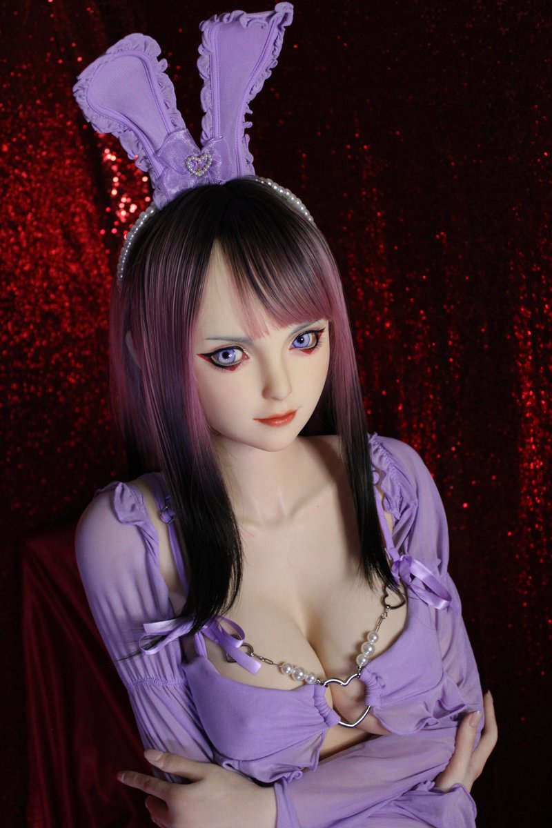 ElodieEtrielle's tweet photo. "Hippity hoppity, I'm coming for your property..." - Lucy  

Gamelady Lucy 

#gameladydoll #siliconedoll https://t.co/HR7AJA8ZD9
