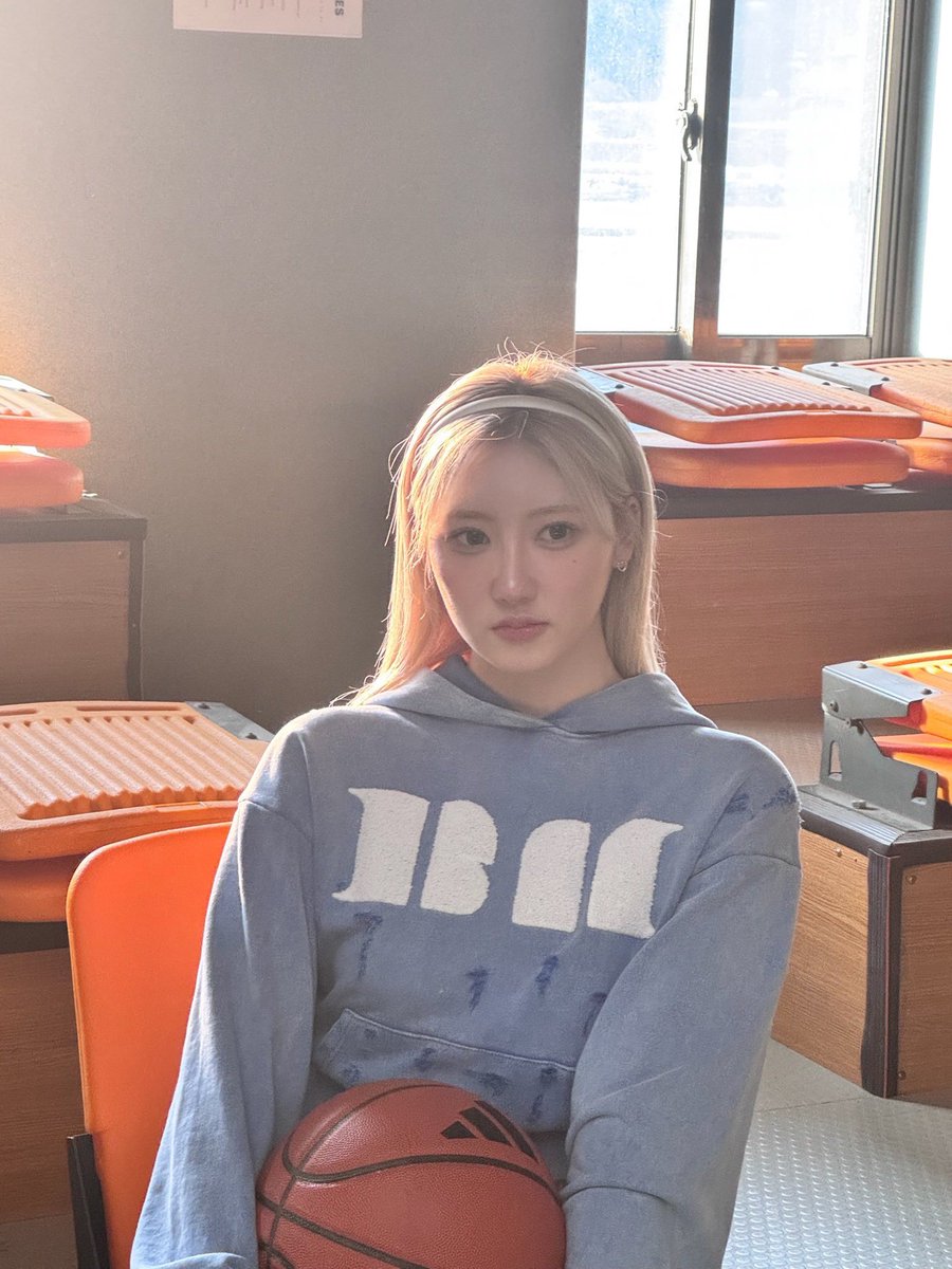 blake 하람· tweet media