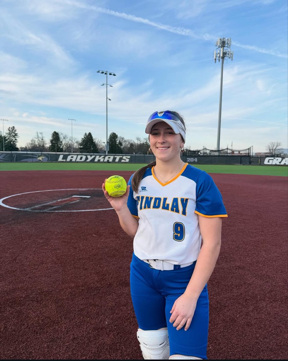 Final Score: Findlay-15 Northview-16

🌟Addie Sprang- 3/3, HR, 2B, 1B, 2 RBI’s, 2 BB
⭐️Laney Oliver- 4/4, 3B, 3 1B, 2 RBI’s
⭐️Monika Kerwin- 3/5, 3 1B, 2 RBI’s

🔥Addie Sprang has now tied the record for career homeruns as a Jr.

Trojans are back in action tomorrow🆚Clay.