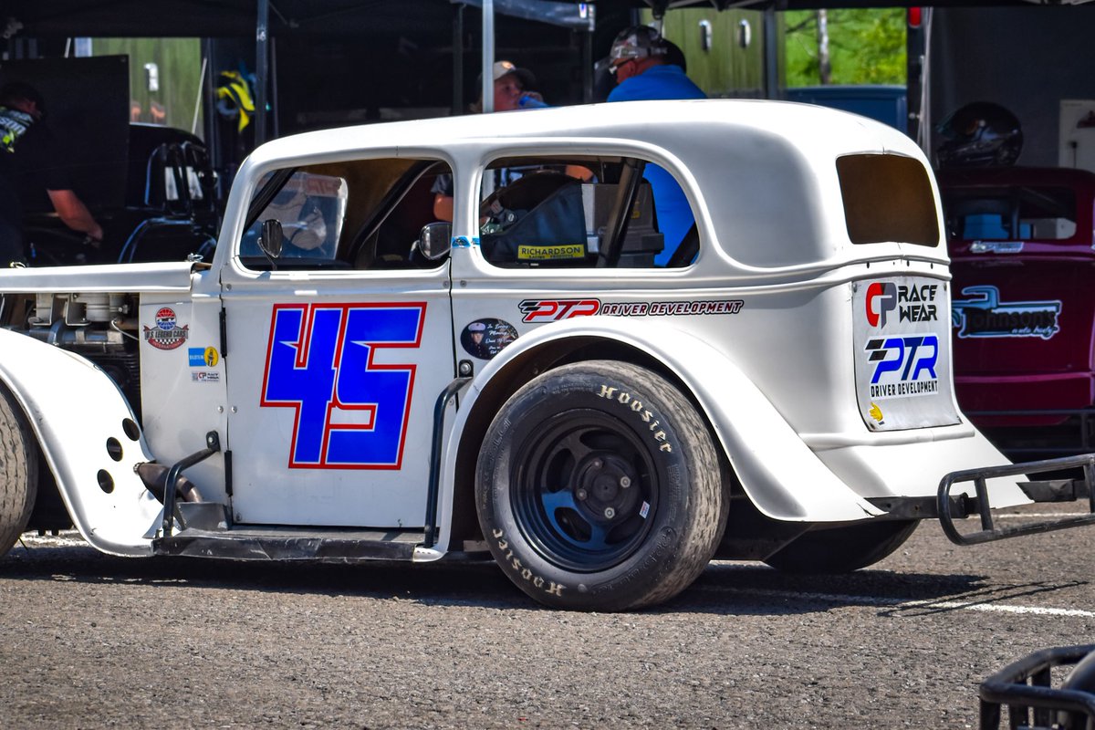 USLegendCars's tweet photo. Are you a Chevy or Ford? Sedan or Coupe?
#INEXSpringNats | #USLCI https://t.co/SUyl1pVEqL