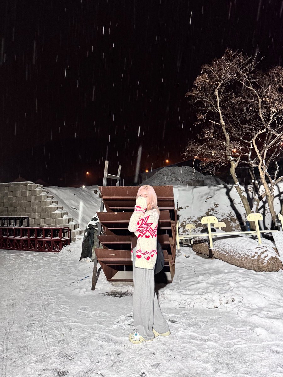 blake 하람· tweet media