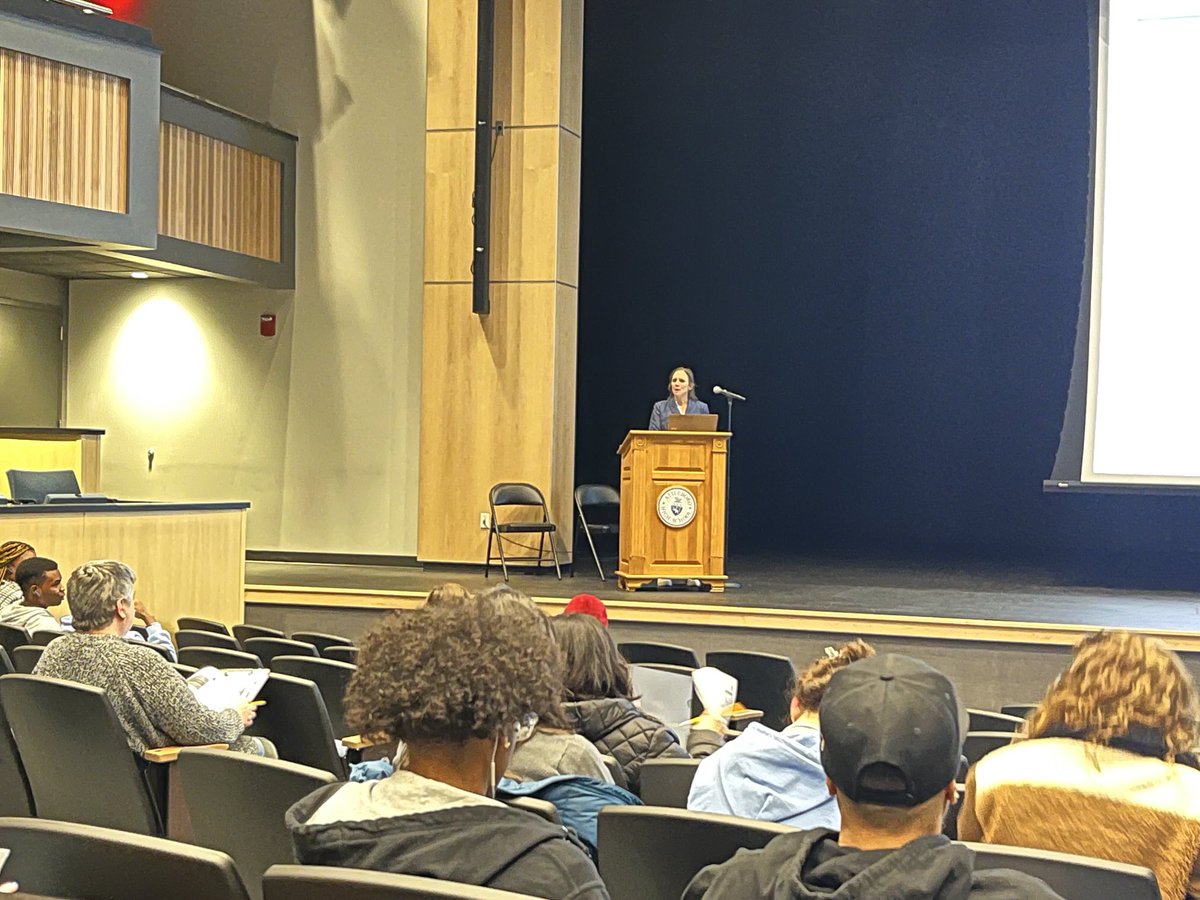 Very thankful to ⁦<a href="/GEARUPMass/">GEARUP Massachusetts</a>⁩ ⁦<a href="/MEFAtweets/">MEFA</a>⁩ ⁦<a href="/UMassD/">UMass Dartmouth</a>⁩ ⁦<a href="/ProvidenceCol/">Providence College</a>⁩ ⁦<a href="/JohnsonAndWales/">Johnson & Wales University</a>⁩  for helping our ⁦<a href="/AHS_Bluepride/">Attleboro High</a>⁩ families at our latest event in our financial aid series.