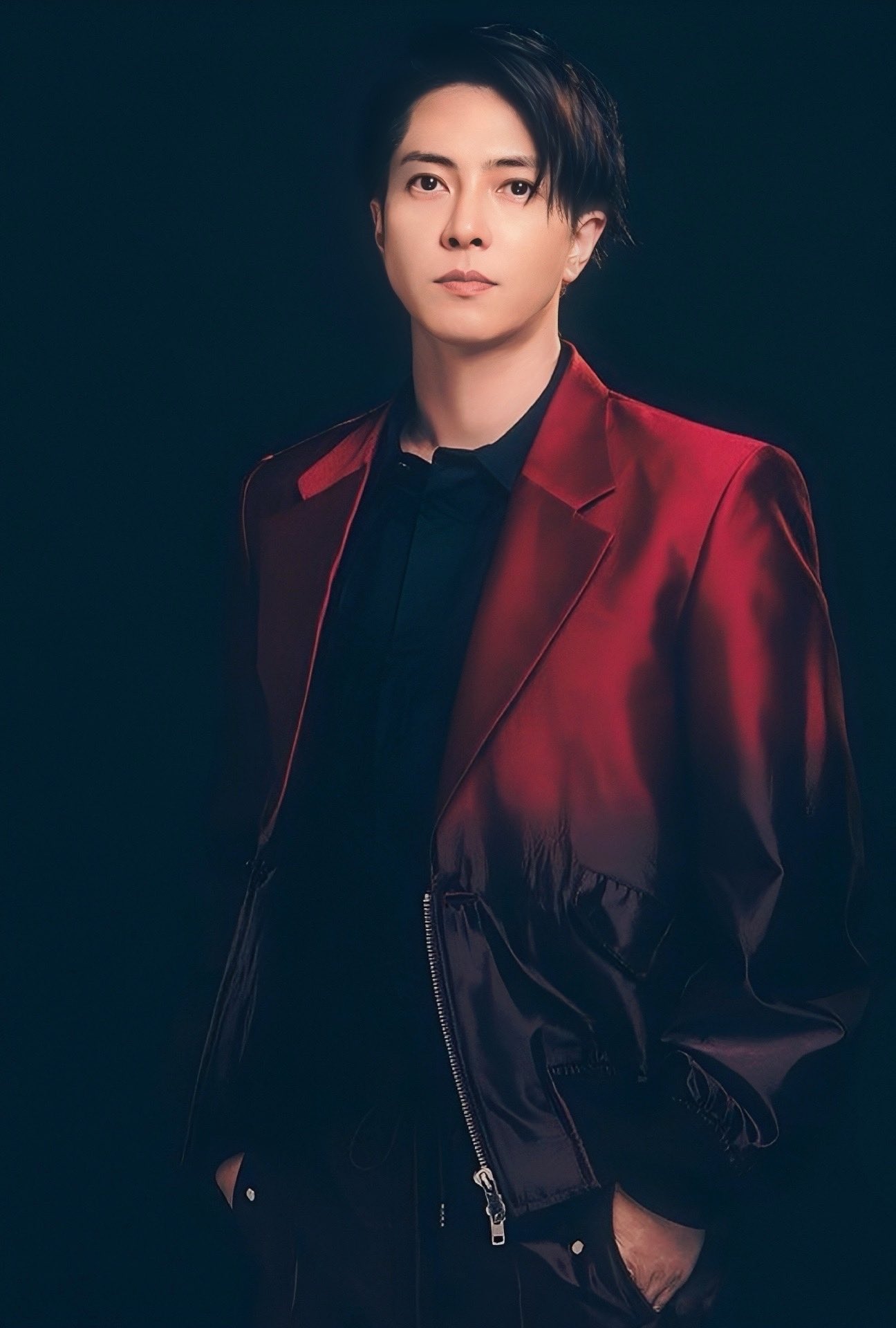 大迫力⭐️山下智久⭐️大判A3写真集 大迫力⭐️山下智久⭐️大判A3写真集 - メルカリ