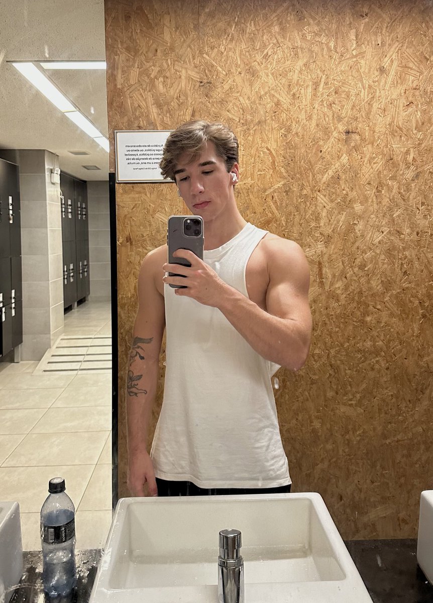 samu (@samukrolof) on Twitter photo 