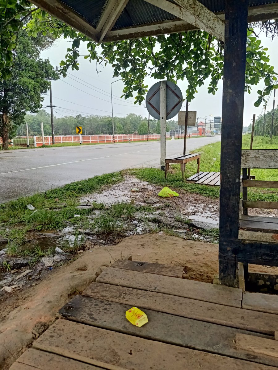 วันนี้ฝนตกว่างๆมีใครสนใจจะนวดไหม่ครับ#โกลก-แว้ง