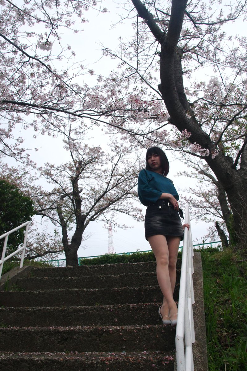 MutunoM's tweet photo. 桜🌸撮影

少し肌寒かった中、美脚なモデルさんには頑張っていただきました https://t.co/vxRvHURHXp