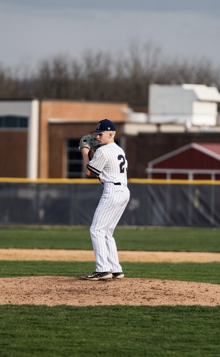Jackson_B351's tweet photo. First Time Pitching On Varsity As A Freshman.

Here’s Some Photos:

#baseball #highschool #goals https://t.co/AeMD51EhOW
