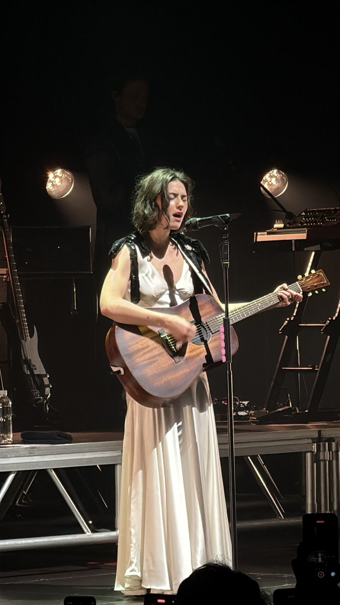 สวยสุดๆ อยากกอด