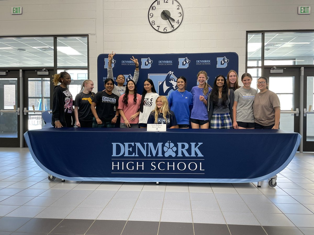 DenmarkHoops's tweet photo. Got to celebrate one of our senior leaders today on signing day. @BerryWBB got another good one! Congrats @Averyhuffmann you’ve got bright future ahead of you on and off the court. https://t.co/Zud9sAeQaj