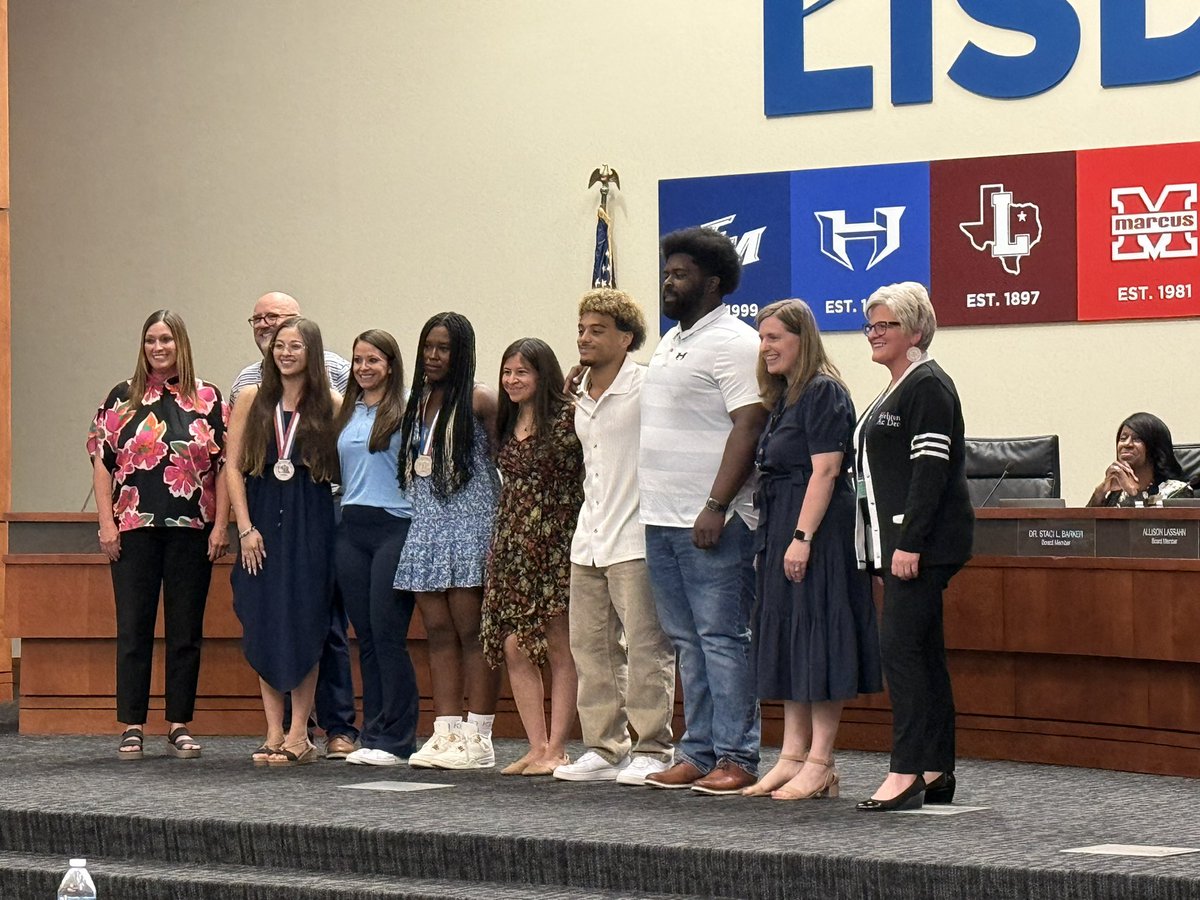 Congratulations to our Hebron state wrestling competitors! We are so proud of you!! 🎉