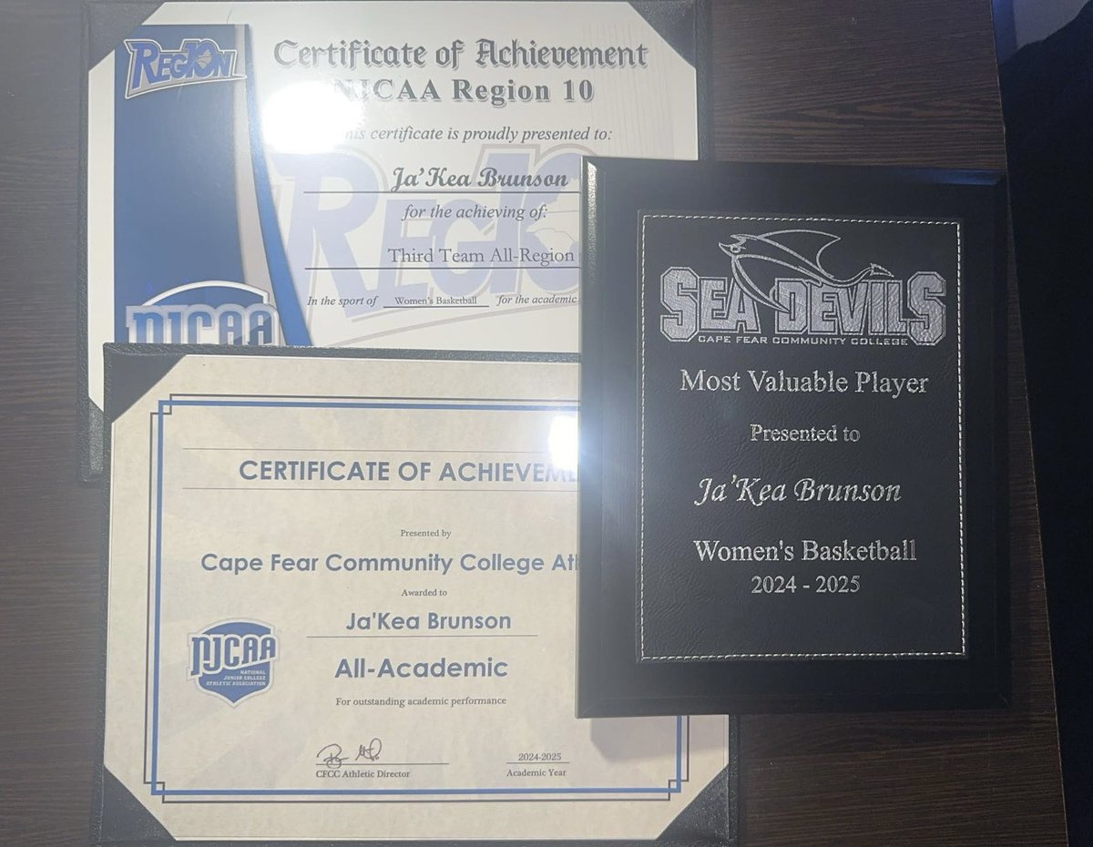 That officially wraps the season! Words cannot express how grateful I am. To my girls, I love y’all forever! To my coaches, I’m extremely blessed for everything y’all have done on and off the court. And to my family, thank y’all for the endless support!

Committing is up next!❣️