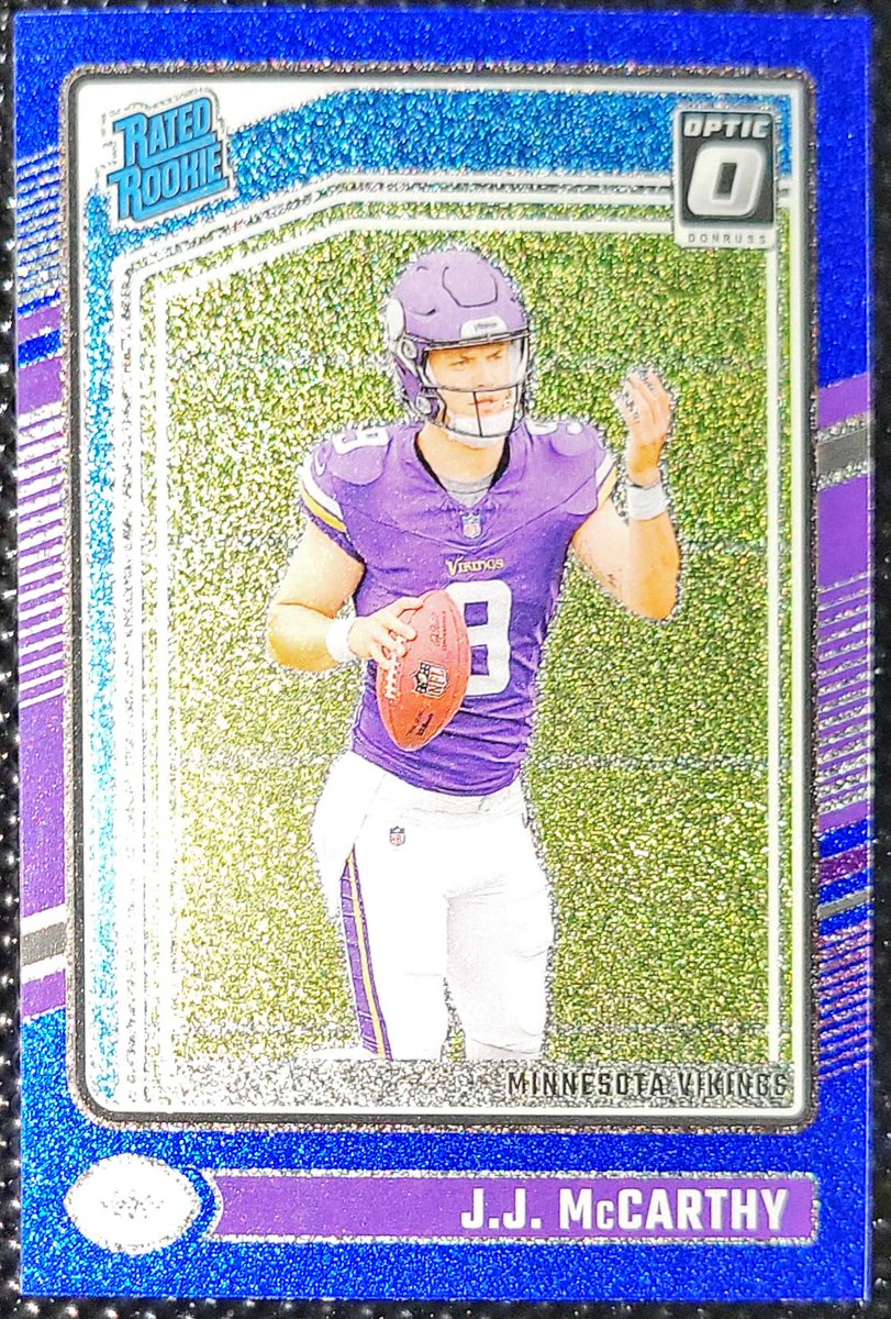 tolrobb's tweet photo. @Vikings95Cards I got one of those in a box I opened today, this scrub showed up twice in the box in fact. 😁 https://t.co/e79GvOcYbm