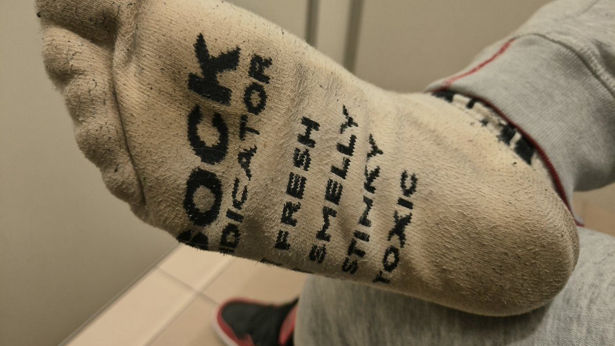 sock addict tweet media
