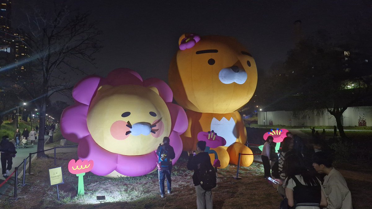 ⚠️안내
4월 13일(일)
태풍 예보로 라춘봄배달 
현장 이벤트 및 풍선인형 설치 중단
됨을 알려드립니다.
※4월 15일 화요일 부터 풍선인형 설치는 
정상운영됩니다.