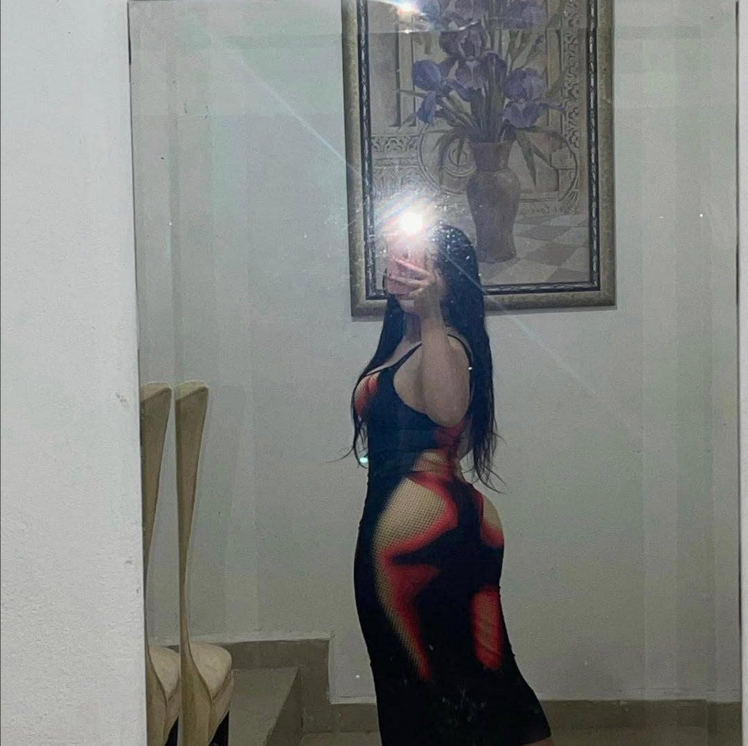 ME REGALAS UN RT 😇

Si aun no tienes mi ws solo Comenta una carita feliz 😊.. Y te paso mi numero por privado 🙃 🔞