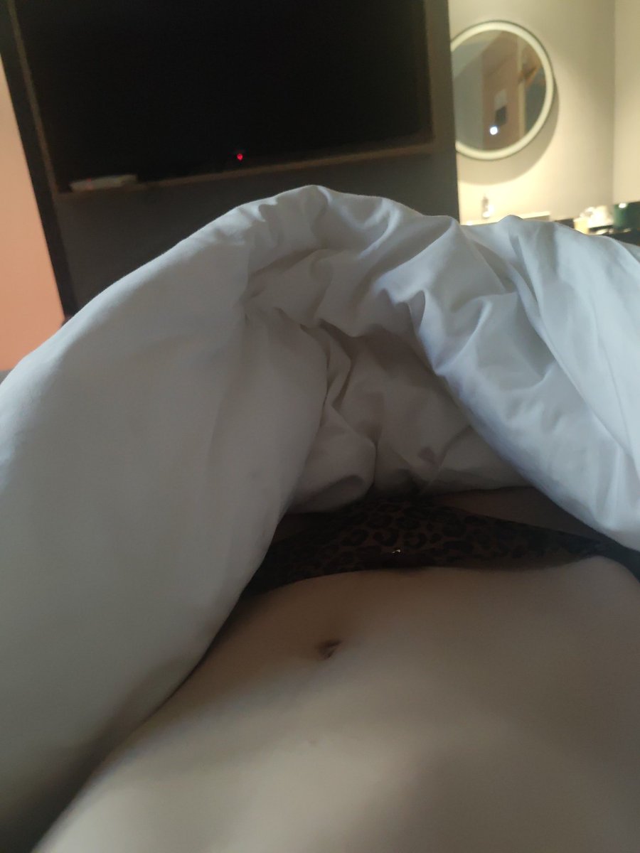 slut86003's tweet photo. 昨天晚上折腾半袖，再奖励他睡一会儿，然后把他口醒…… https://t.co/QwZovfoo5E