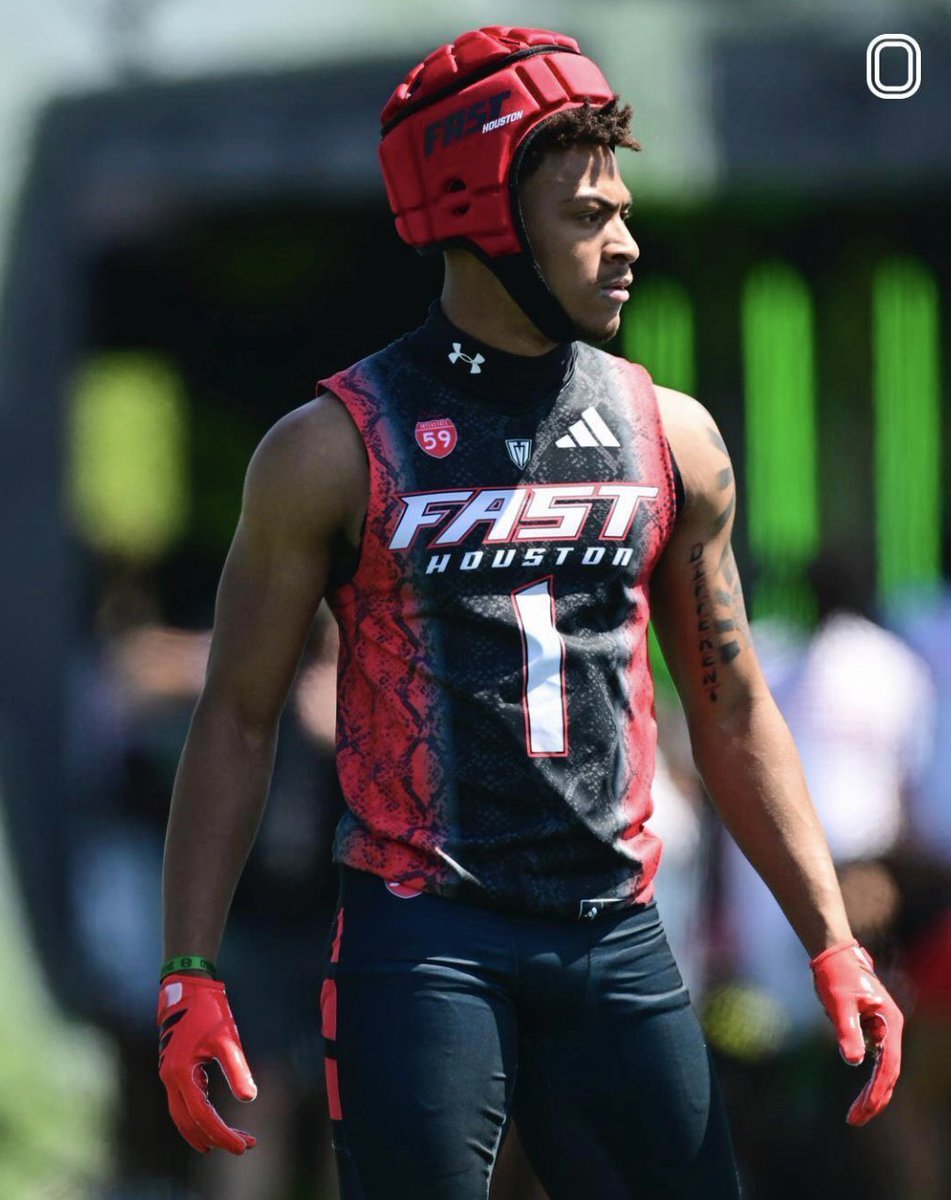 Elbert Hill (@rockk114) on Twitter photo Small but got the heart of a dawg !!🤫💤 Small but got the heart of a dawg !!🤫💤