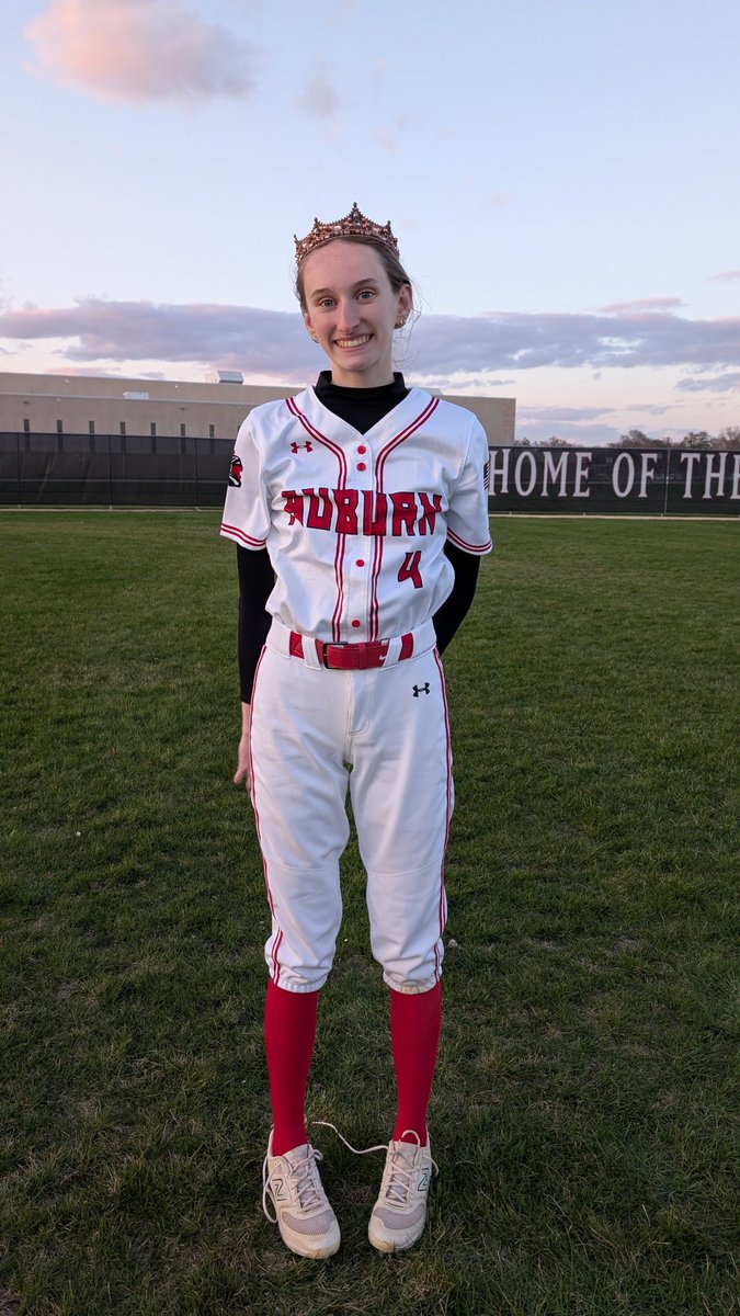 AuburnKnightsSB's tweet photo. V vs Guilford L 10-11
JV vs Guilford W 17-12

Tough loss for Varsity tonight.

@BakerMaylee w/9 Ks in the ⭕️ and 3-4, 2B, 2 R, 2 RBI, 3 SB
KayKay Hudson 2-4, 2B, 3 R, 2 SB
Natalee Jasso 2-3, 2 2B, R, BB, SB
@EvaOstergard 3-3, 3 R, RBI, BB, 5 SB and our 👑 for the game! https://t.co/i29ltPYK2W