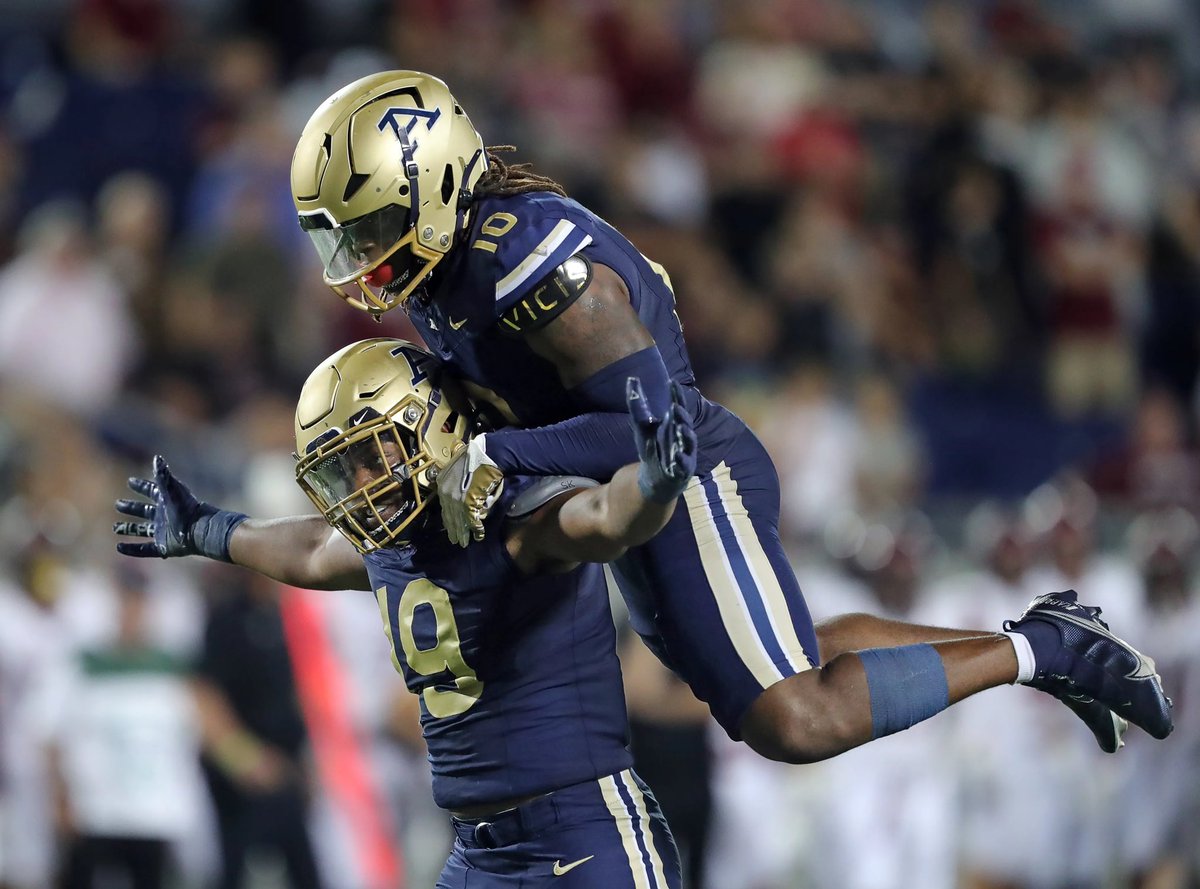 Bryce Brewster (@brycebrewster30) on Twitter photo Thanks to <a href="/RoboLeonard/">Anthony Leonard</a> I'm beyond grateful to announce an offer and opportunity to further my career at <a href="/ZipsFB/">Akron Football</a>!!!!! <a href="/CoachTy_1/">Tyler Williams</a> <a href="/TaftNationFB/">TaftHighSchoolFB</a> Thanks to <a href="/RoboLeonard/">Anthony Leonard</a> I'm beyond grateful to announce an offer and opportunity to further my career at <a href="/ZipsFB/">Akron Football</a>!!!!! <a href="/CoachTy_1/">Tyler Williams</a> <a href="/TaftNationFB/">TaftHighSchoolFB</a>