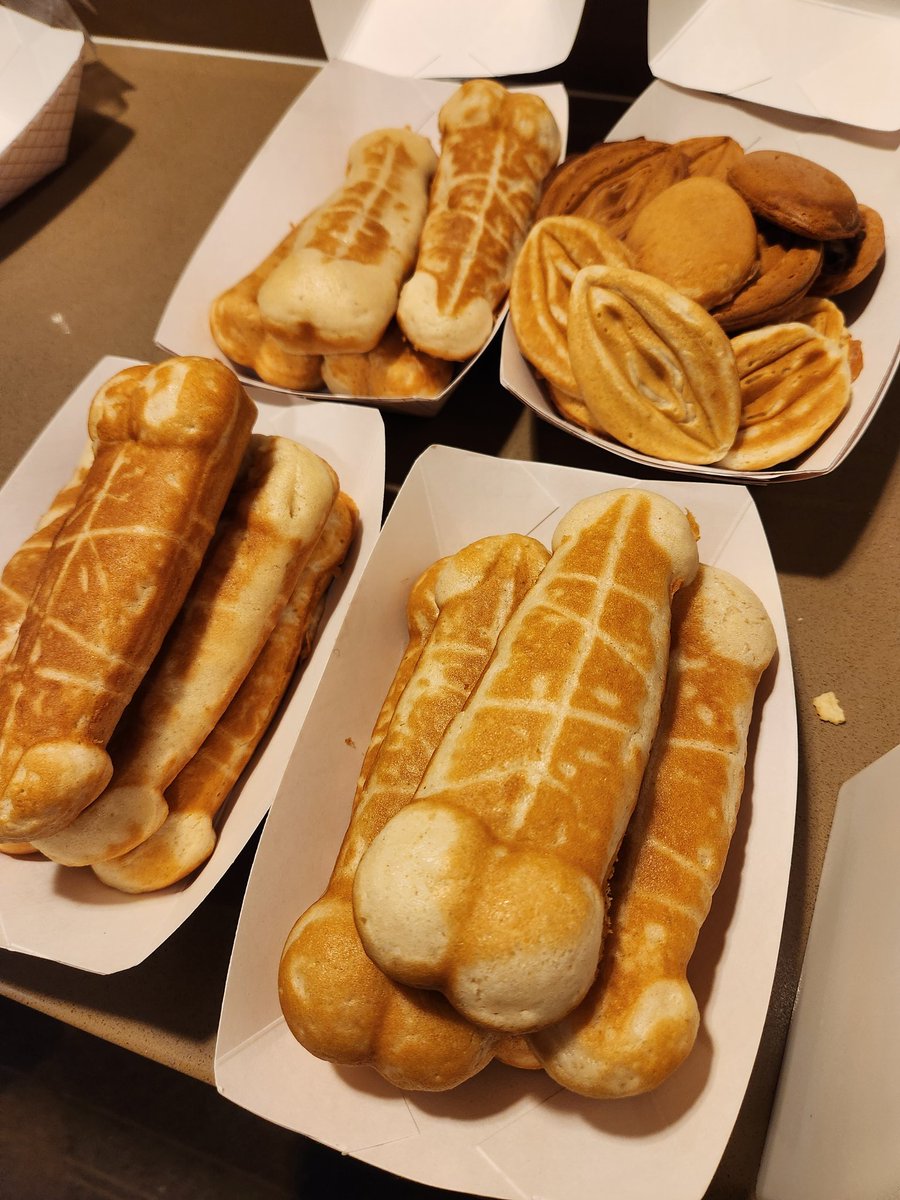 CAPS LOCK CANINE @ LVFC 🌹⛓️🌈 tweet media