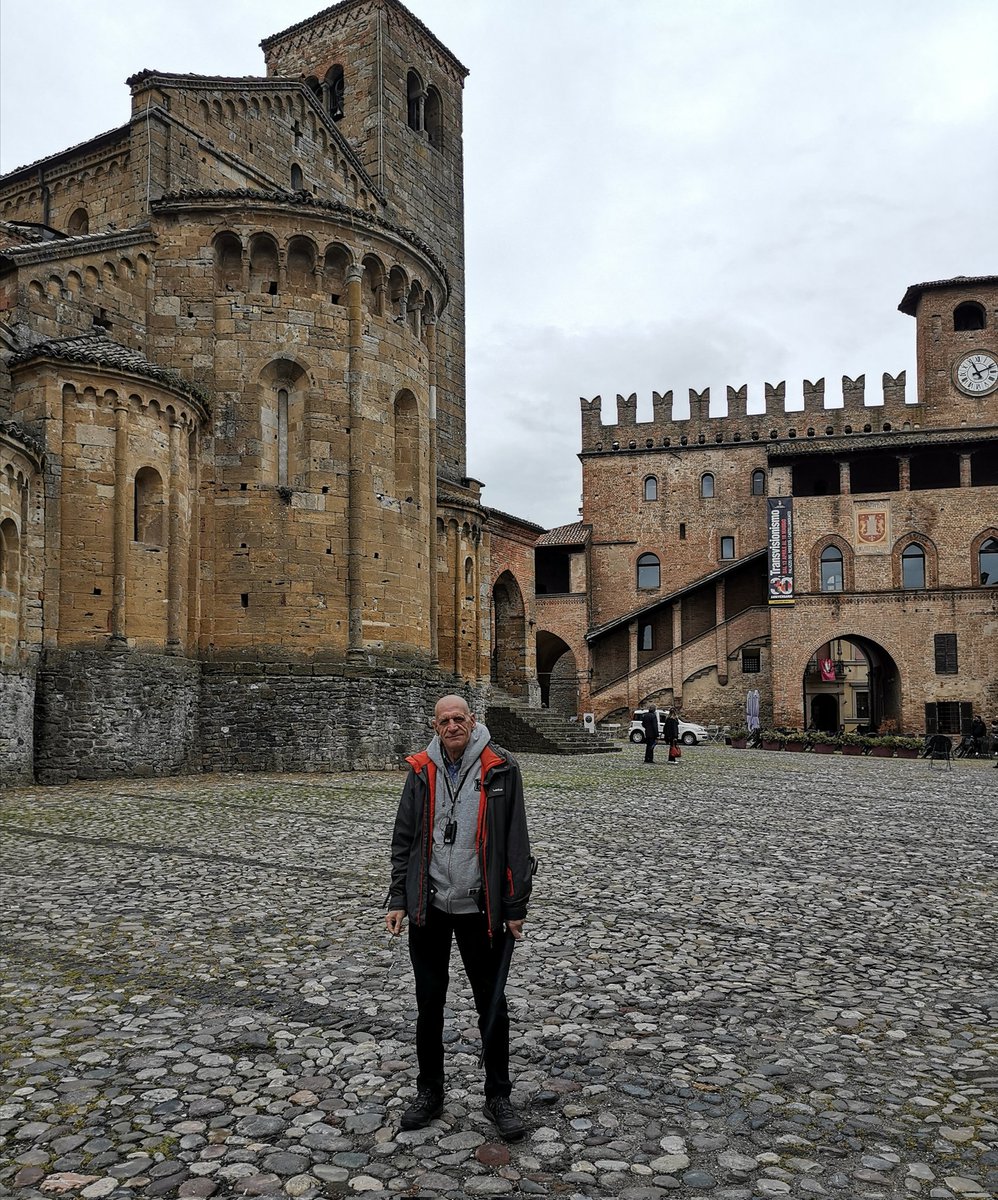 Marco85513078's tweet photo. Castell'Arquato. https://t.co/3eueLdlSyU