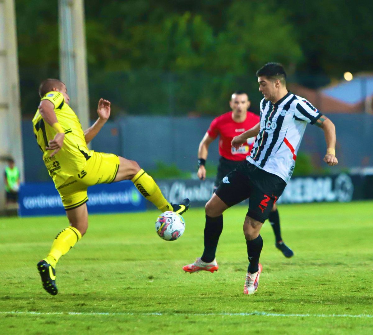 Empató el líder.

#Recoleta y #Libertad igualaron 1-1

⚽️ Claudio Garay (R)

⚽️ Marcelo Fernández (L)