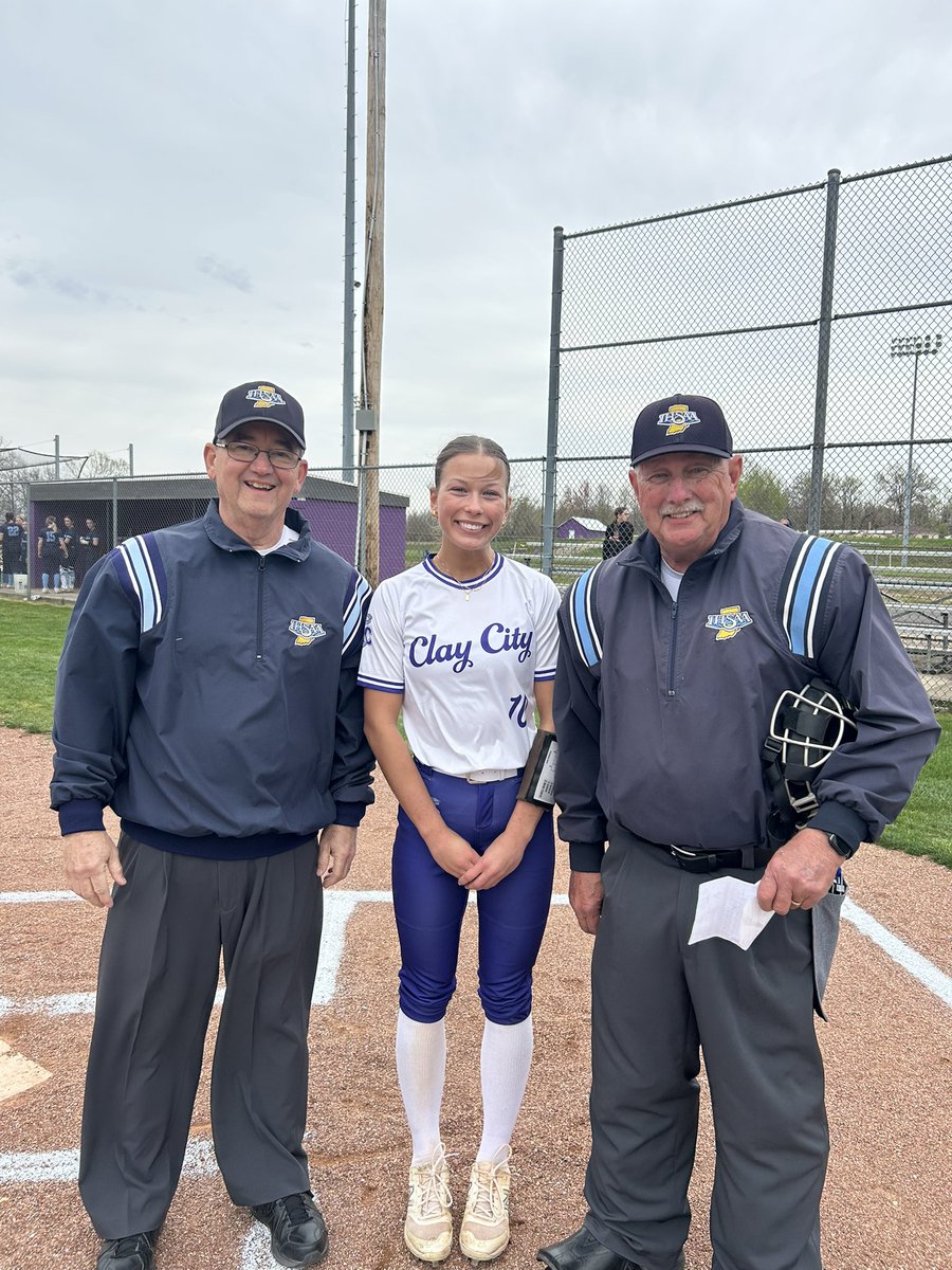 Congratulations to Lizzy Sinders for winning one of the Wabash Valley Officials Association scholarships!