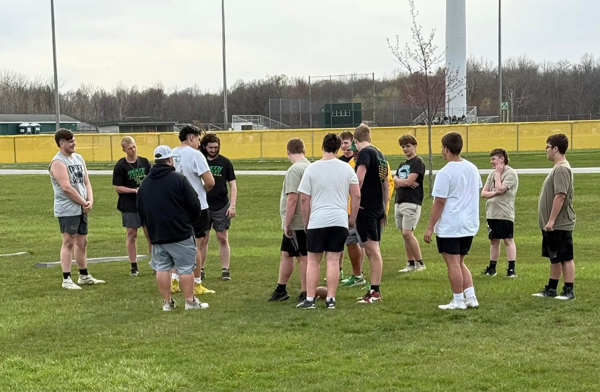 TippecanoeF's tweet photo. Death Valley football back at it. 1st day of spring football. https://t.co/avGvnuT4Xl