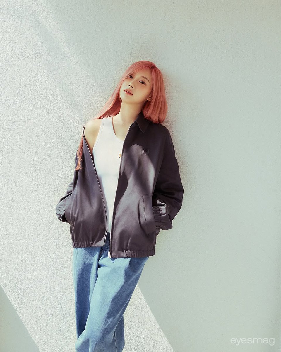 wntrult's tweet photo. aespa GISELLE for Eyes Magazine in Maison Kitsuné 2025 Spring/Summer Collection. https://t.co/fjXNgN7yQR