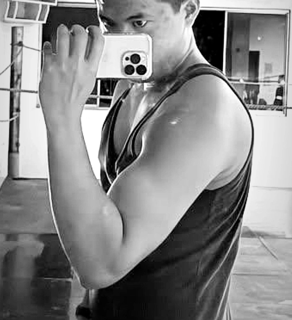 hiro_corroz's tweet photo. LIFETIME FUBU SANA 🙈😄
#AlterCebu #alterbaguio #alter #alterdavao #gymmotivation #muscled #altercdo https://t.co/9PpbCn1Rqq