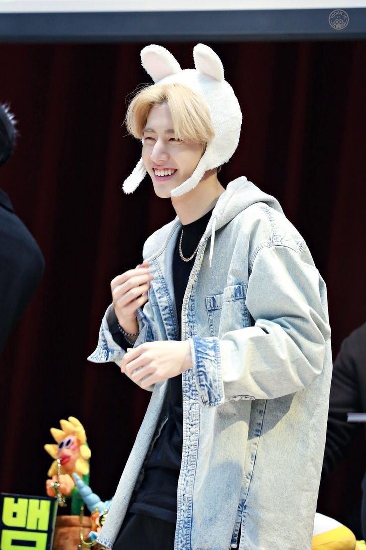 miloxmark1's tweet photo. Mark Tuan 🐰

#MarkTuan @marktuan https://t.co/PltDqhDx1C