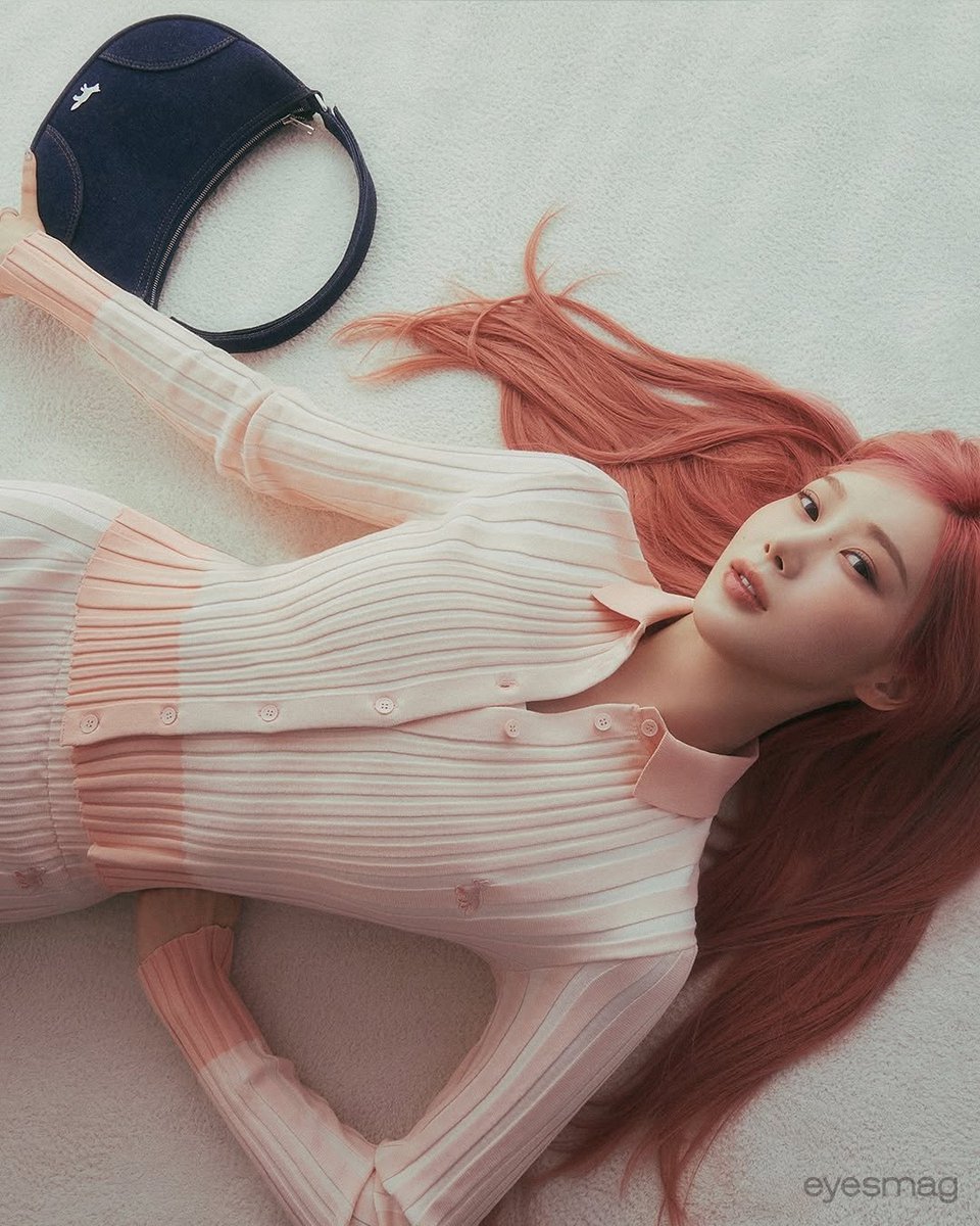 aeriminded's tweet photo. #GISELLE for Maison Kitsuné https://t.co/0eVzmKBrWb