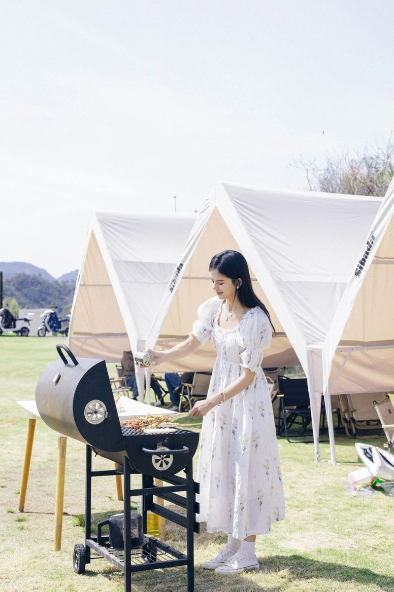 QianDao_Lake's tweet photo. On these fresh, grassy-scented days, we’re sending you a springtime letter from Qiandao Lake Ideal Garden, hoping you'll step into this beautiful season together with it.

📍Qiandao Lake Ideal Garden is waiting—come write your own spring story here.

#QiandaoLake #SpringGetaway #NatureRetreat #SpringVibes #BloomWithUs #TravelChina #HiddenParadise #VisitChina #ExploreChina