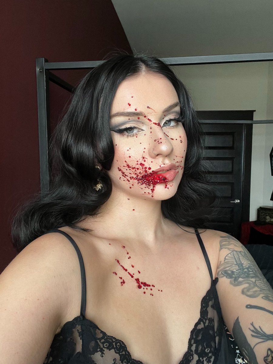 _Hexting's tweet image. Bloodthirst
