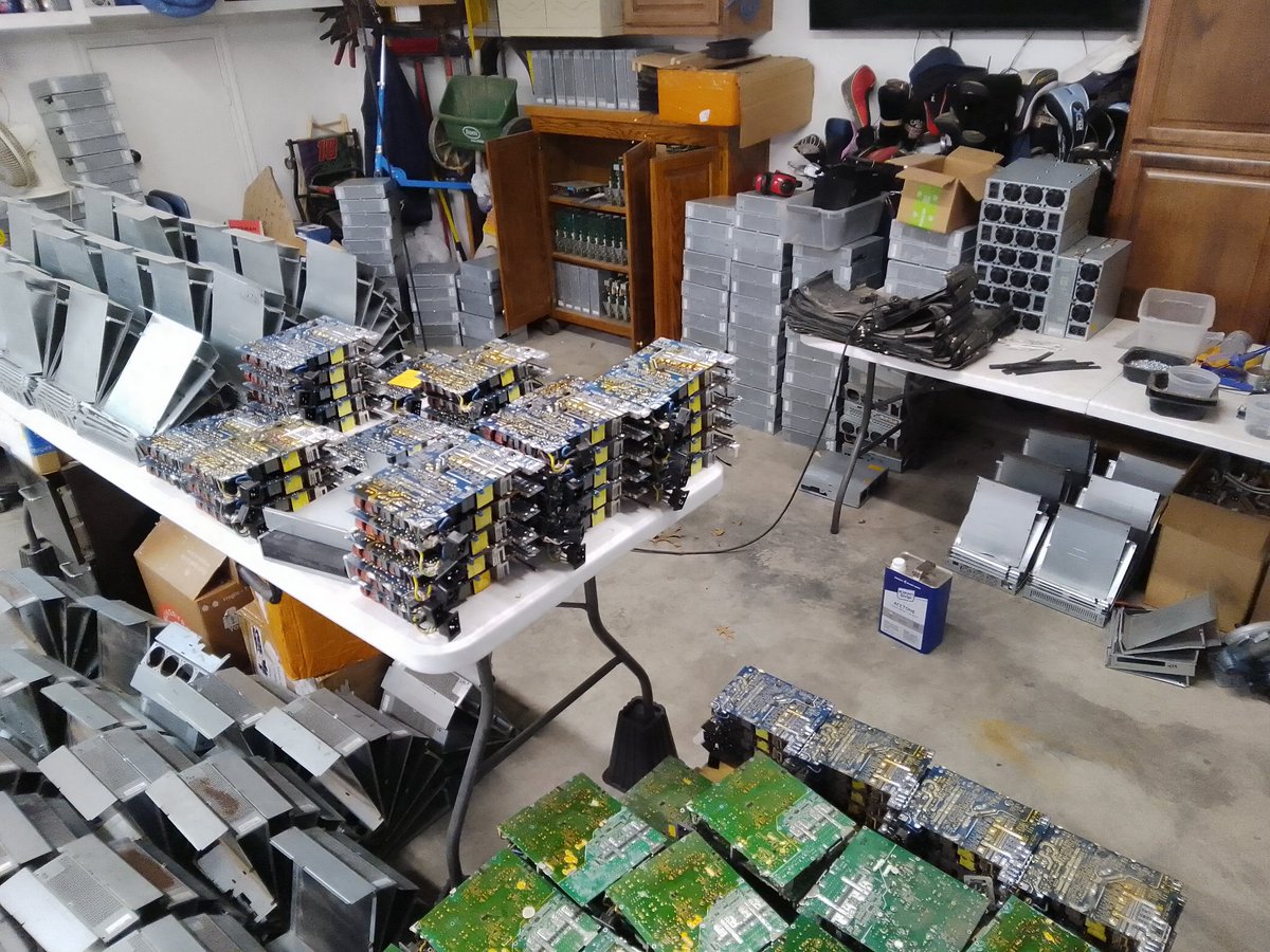HodlOverall's tweet photo. @KaboomracksAlex @tatumturnup Lots and lots of power supplies is what I been doing. Keep in touch 🙂 https://t.co/q9QtGALygZ